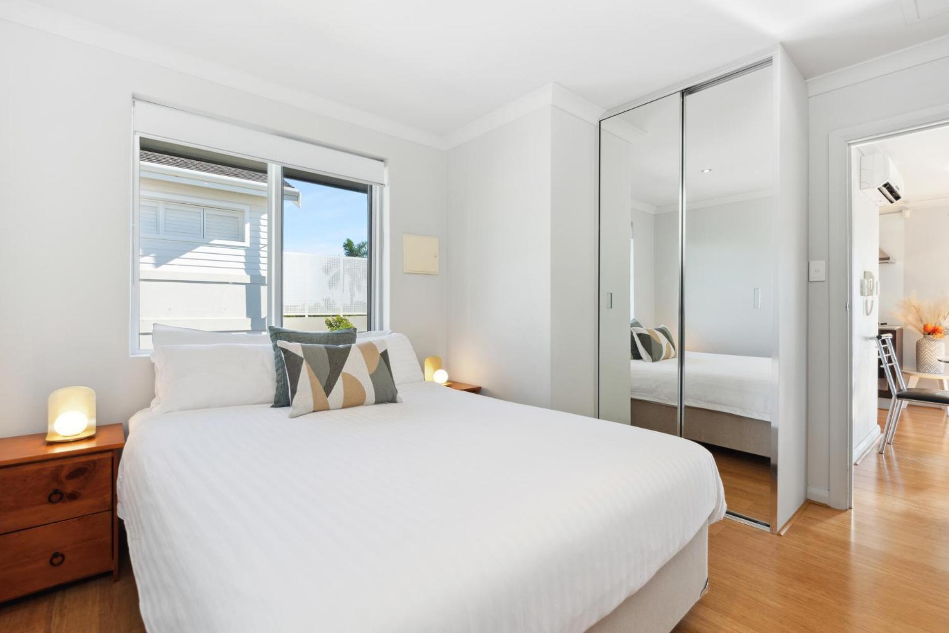 Applecross Riverside Apt Perth Buitenkant foto